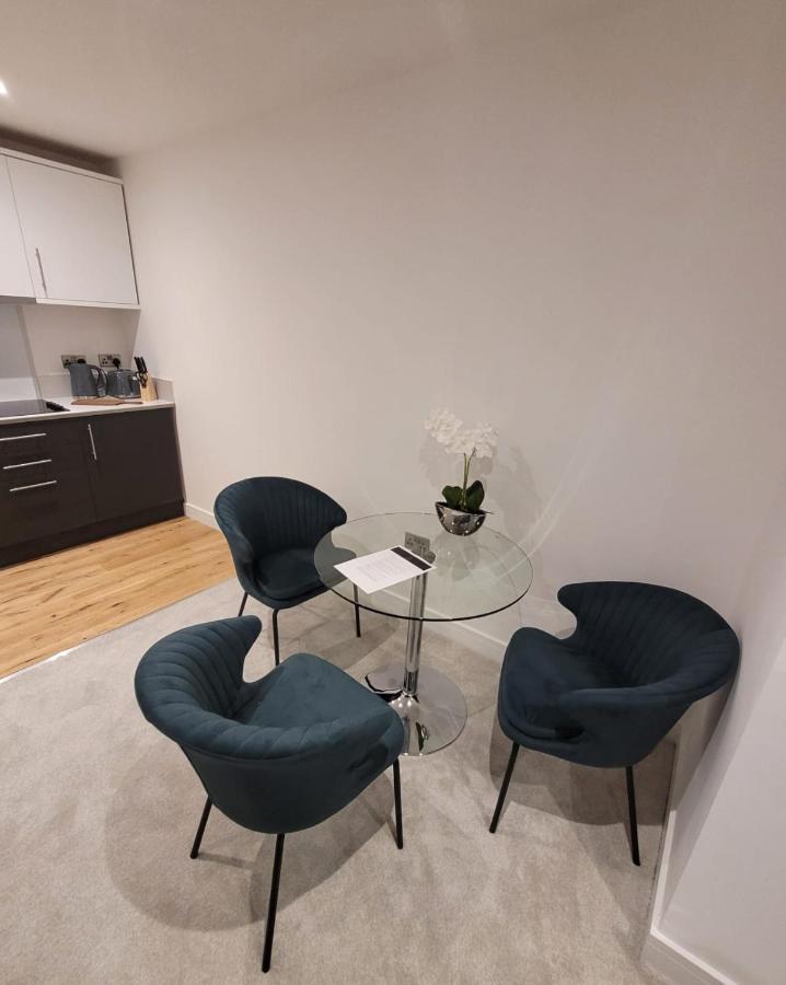 Luxury 2 Bed Apartment In The Heart Of Rochester Wainscot Exteriér fotografie